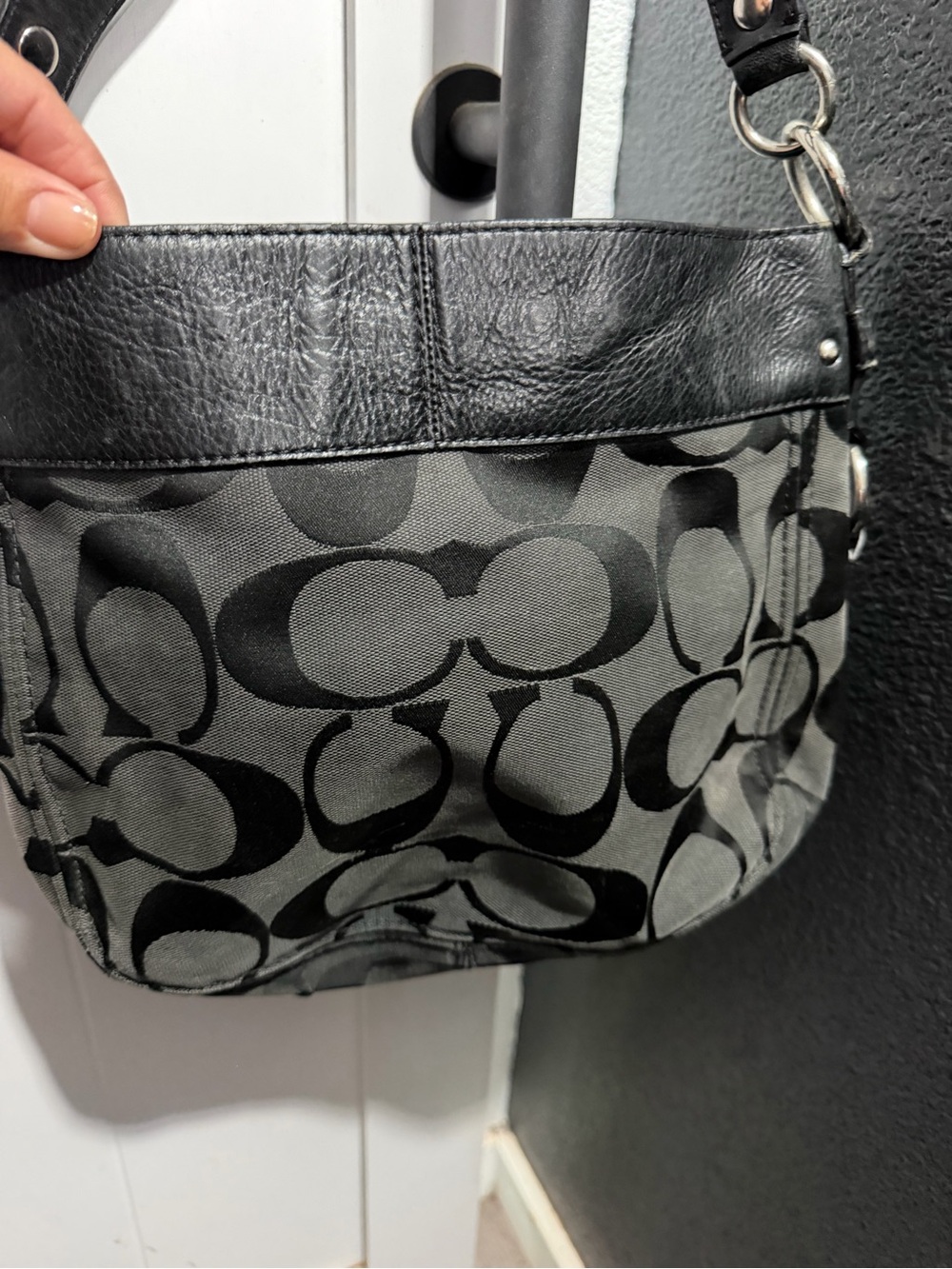 Coach Black Vintage Carly Canvas Shoulder Bag - Picture 2 of 7